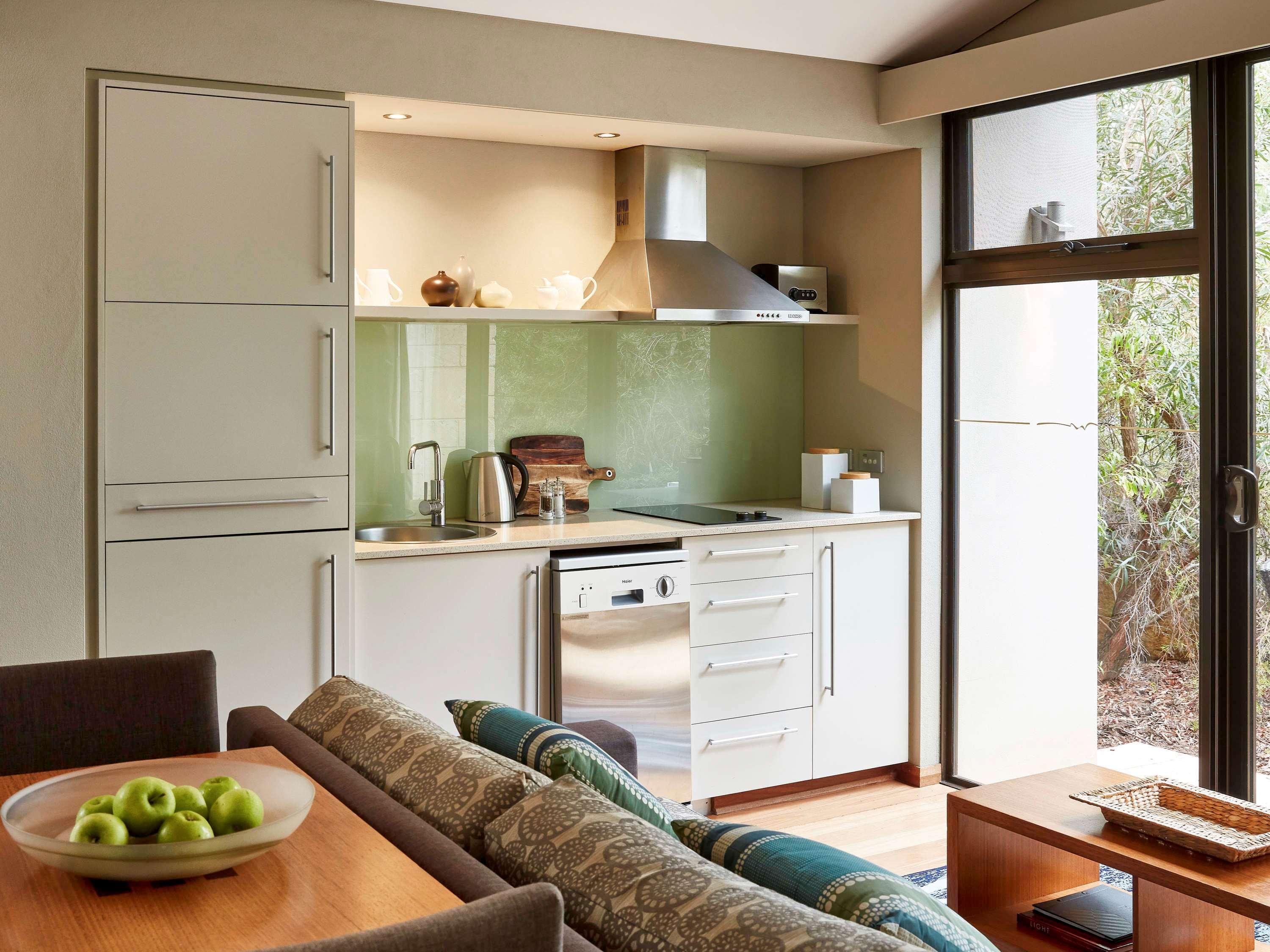 Pullman Bunker Bay Resort Margaret River Dunsborough Exterior foto A kitchen in a typical apartment